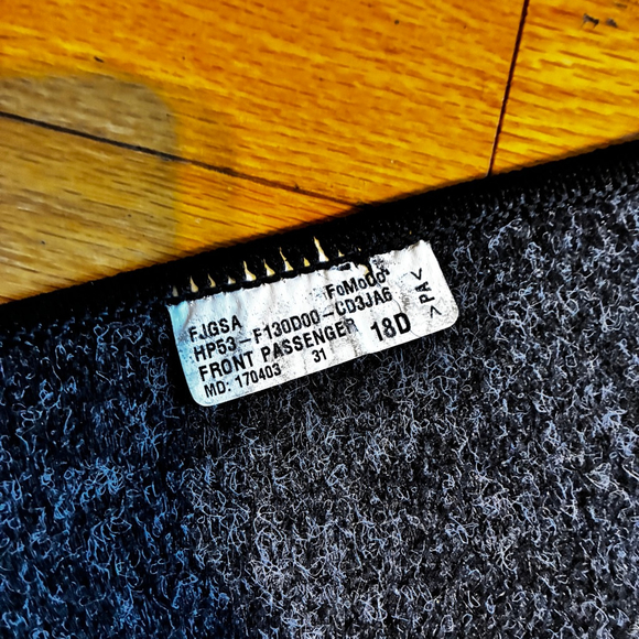 OEM Ford Fusion Floor/Lincoln MKZ Mats (2017–2020) – Full Set, Brand New - Picture 6 of 7